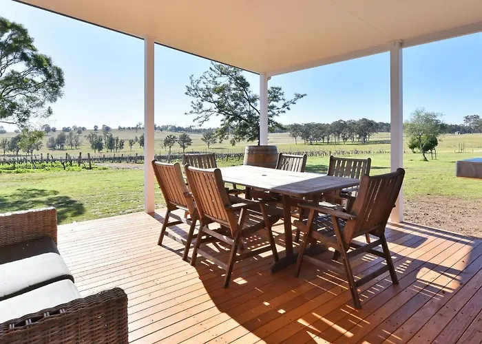 Kinloch Cottage Renovated To New On Daisy Hill Vineyard