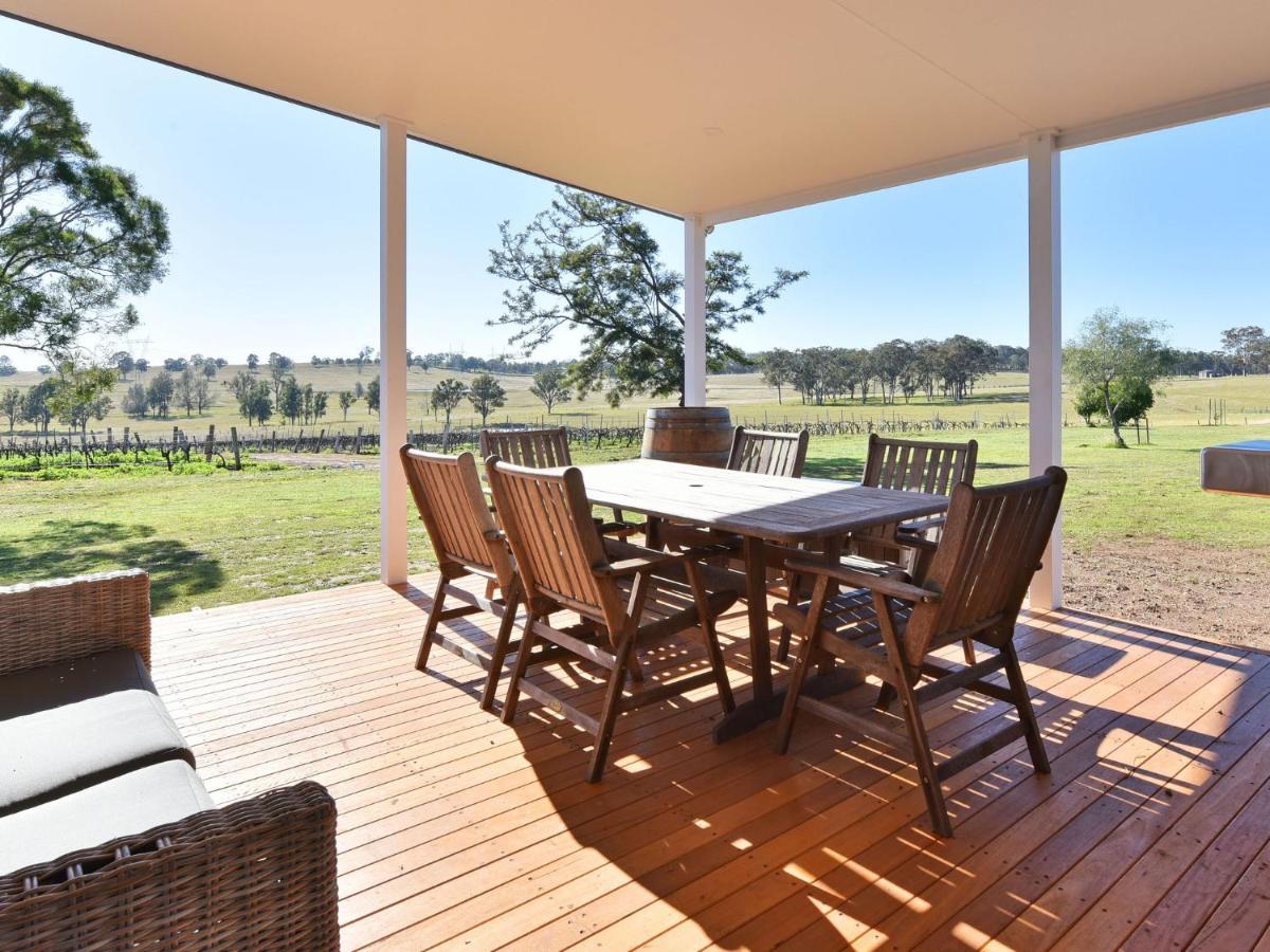 Kinloch Renovated To New On Daisy Hill Vineyard Farm stay