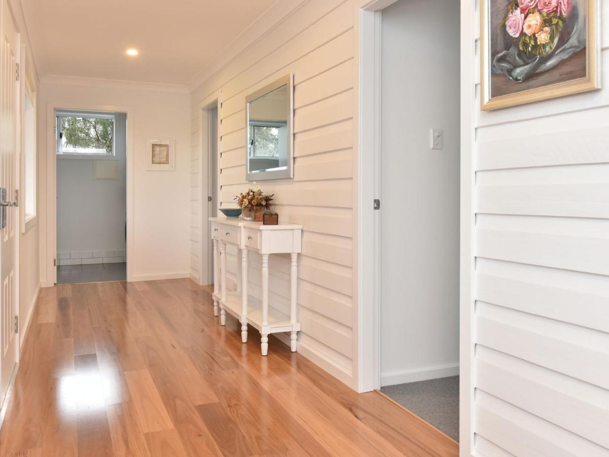 Farm stay Kinloch Renovated To New On Daisy Hill Vineyard Pokolbin