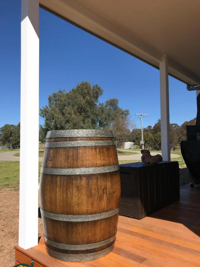 Farm stay Kinloch Renovated To New On Daisy Hill Vineyard *